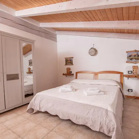 202 - Mansardata Tra Le Cinque Terre E Portofino - Cherry House Affittacamere Carro