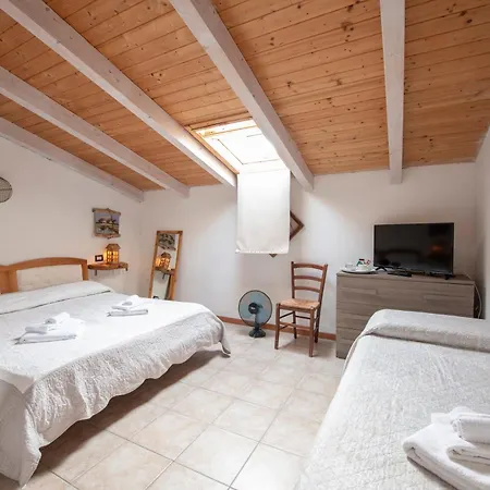 Affittacamere 202 - Mansardata Tra Le Cinque Terre E Portofino - Cherry House 3*